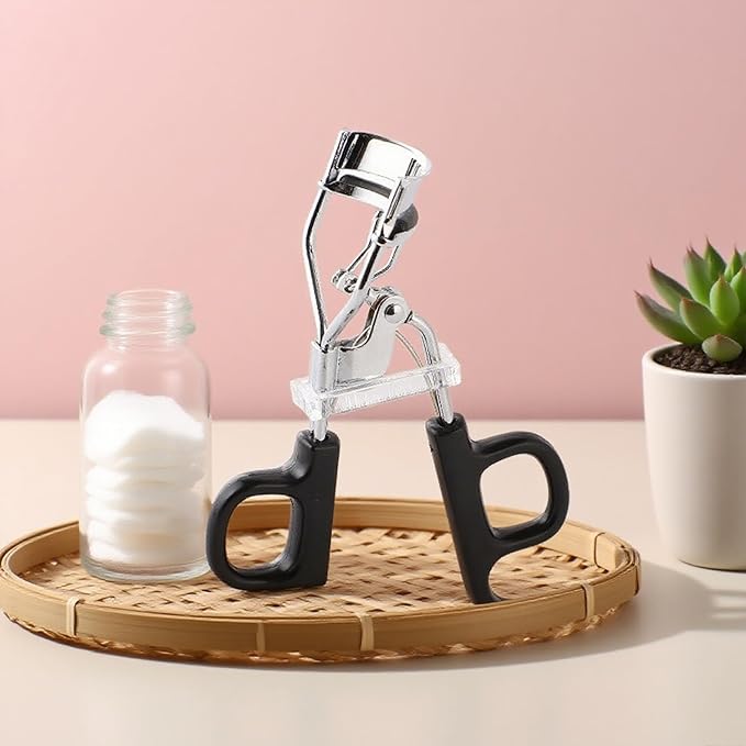Black Eyelash Curler, Natural Curl Lash Curler - Wide Fit Comfortable Curved Design with Non-Slip Grip & Replacement Pads for a Natural, Clump-Free Lift, Ideal Christmas Gift (Black)